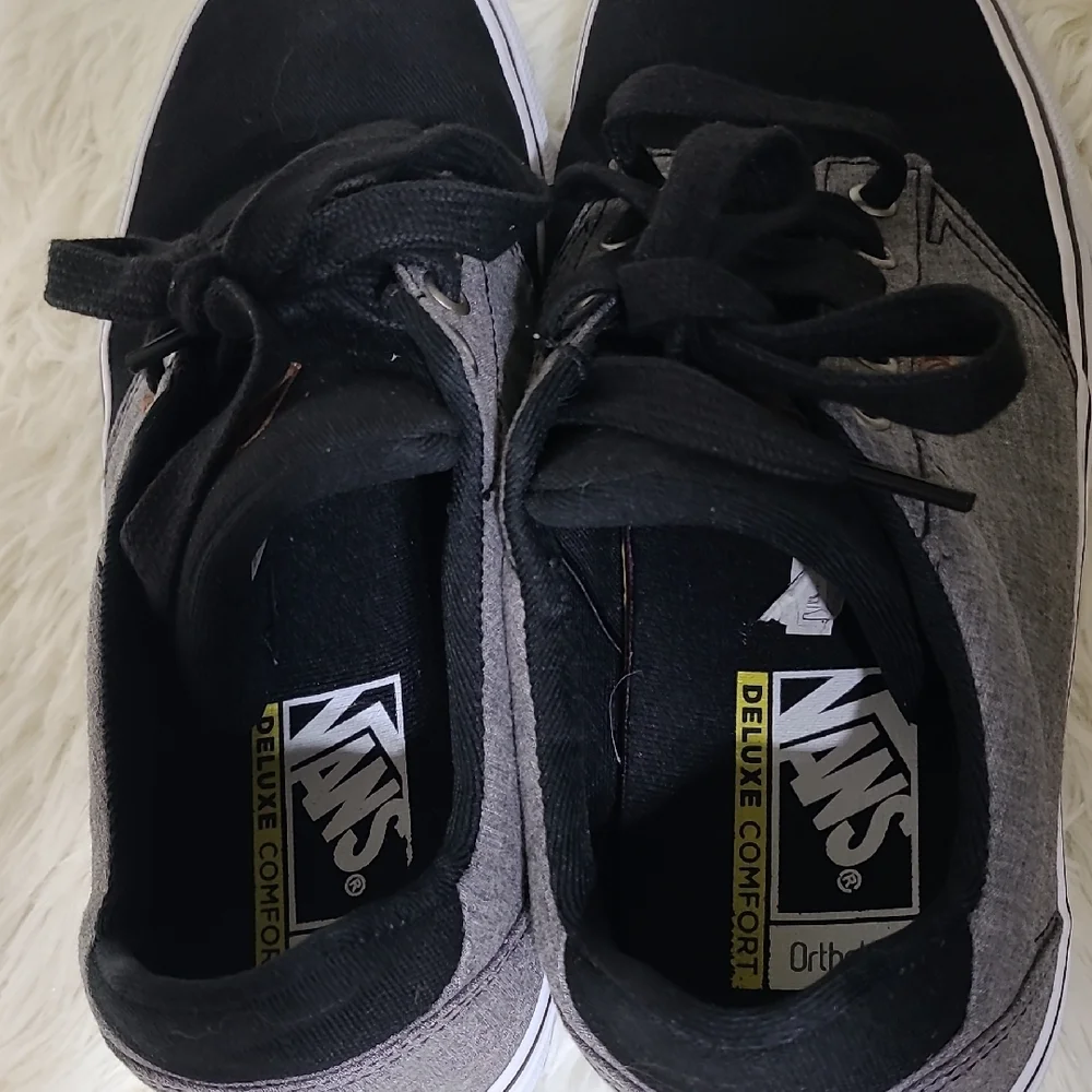 VANS Deluxe‎ Comfort Men's Black and Gray Lace-Up Sneakers - Size 8.5